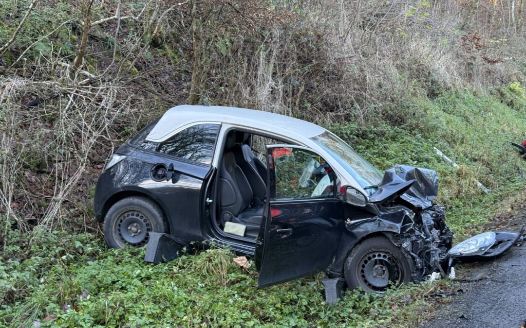 Verkehrsunfall zwischen Hohensolms und Blasbach